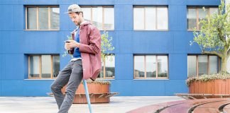 Sitpack-Compact-Foldable-Seat