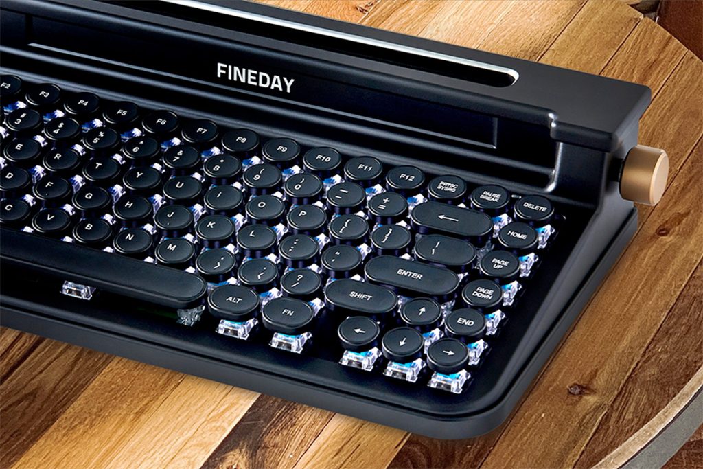 Fineday 3.0 Bluetooth keyboard revives the iconic typewriter experience