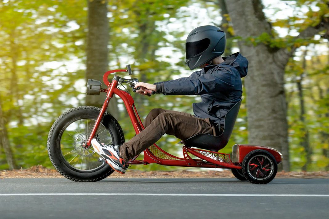 Longrange etrike with punctureproof tires is designed for sand, gravel and road