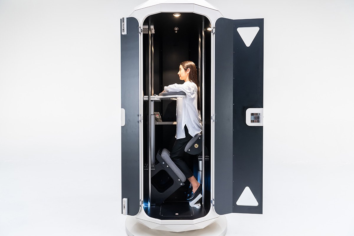 Giraffenap Standing Nap Pods White Spacia