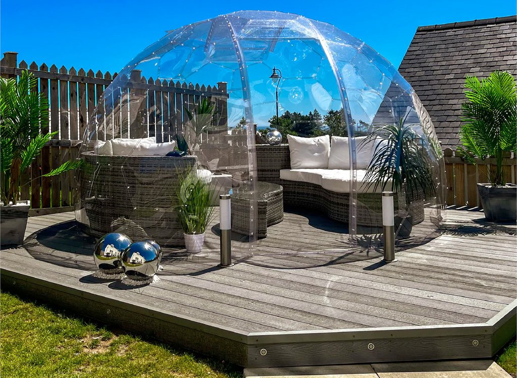 Starlit sleeps & rainproof retreats: GeoDomeX's modern garden revolution!