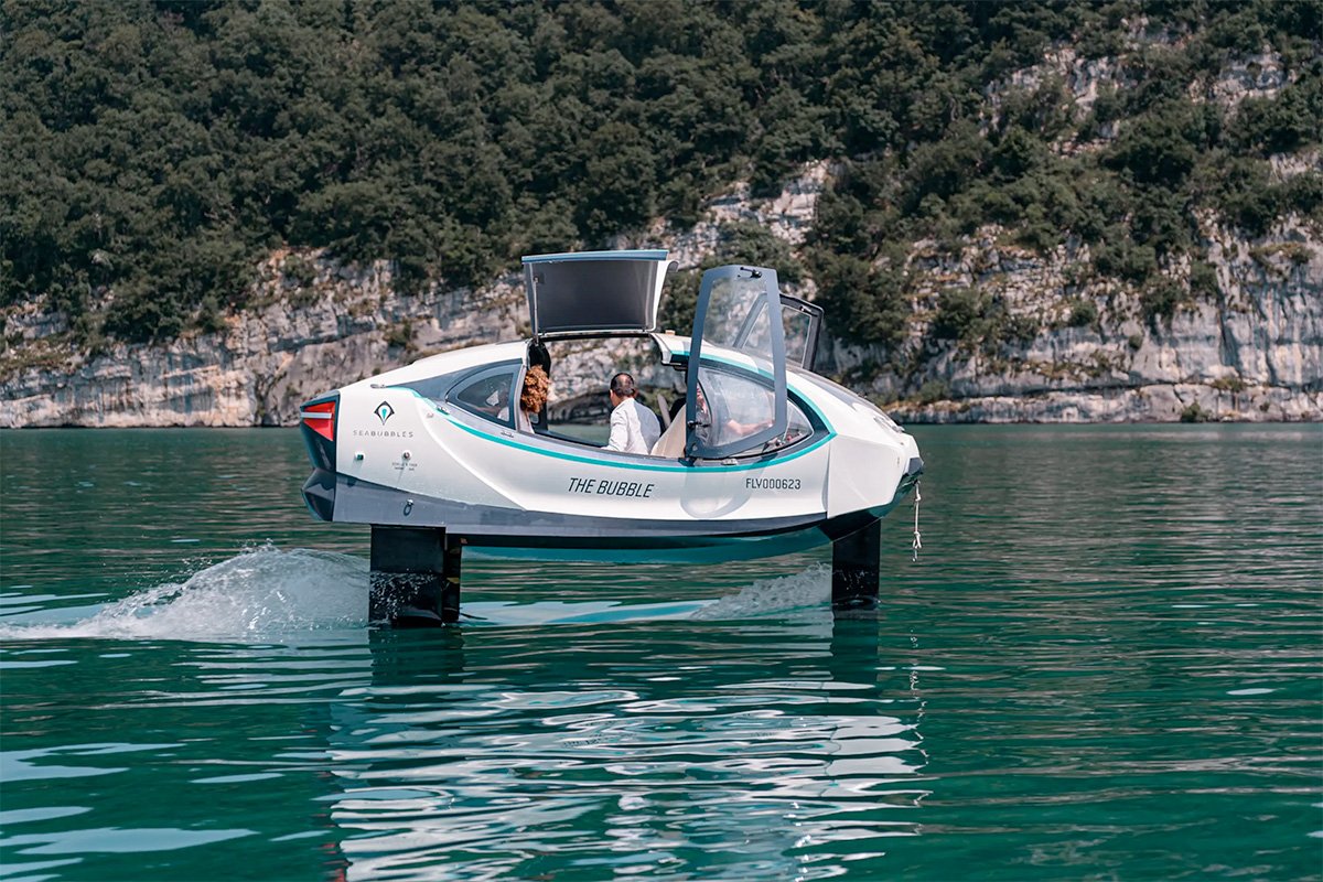 SeaBubbles Bubble Foiling Electric Water Taxi Speed