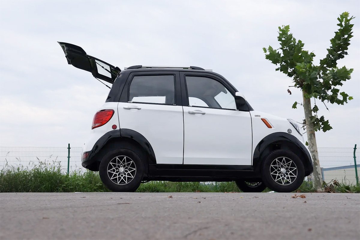 Wink Neighborhood Electric Vehicles Mark 2 Solar Rear Hatch