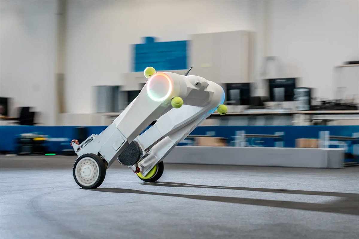 Fraunhofer Self-balancing evoBOT Motors