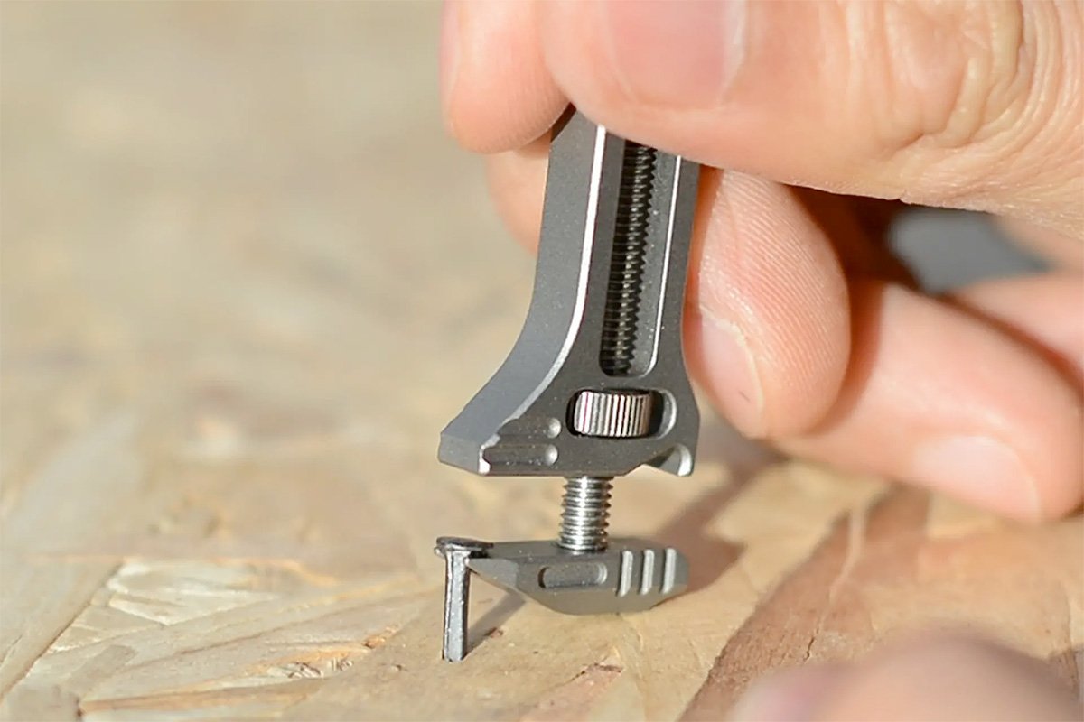 TiSpanner-Compact-Titanium Adjustable Spanner Multitool Nail Pulling