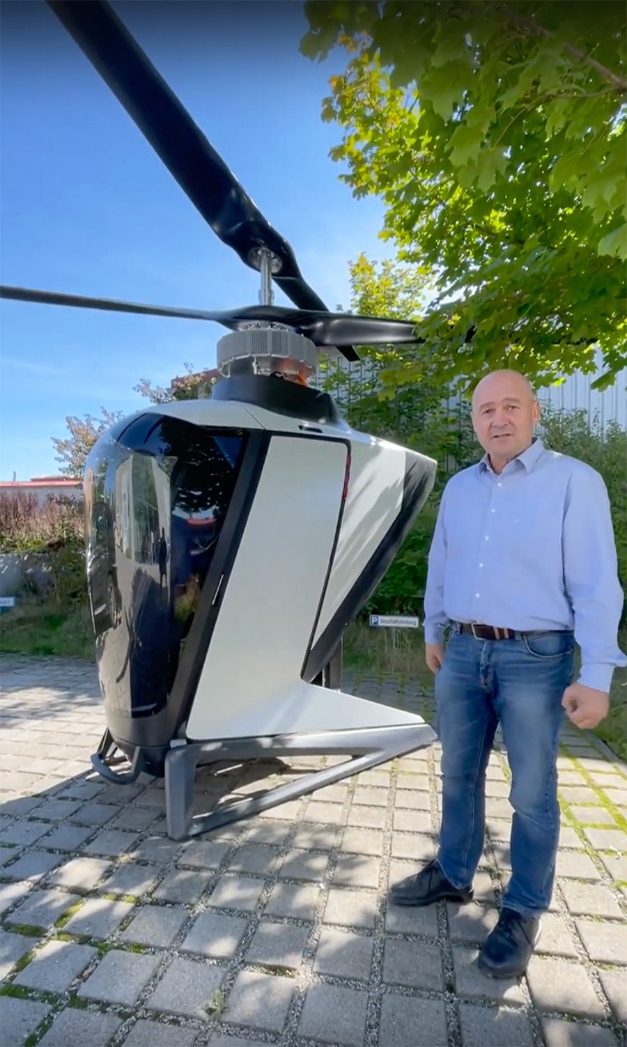 FlyNow Aviation Urban Air Mobility Vehicle CEO