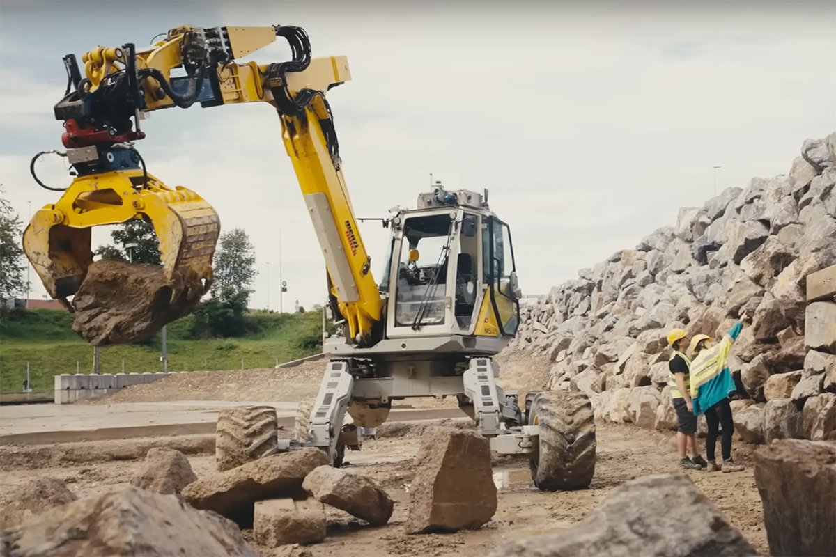 HEAP Autonomous Excavator Builds 6-Meter-High Dry Stone Wall