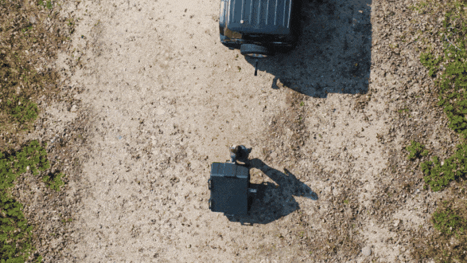 Hitch Home Hitch-type Air Tent Setup