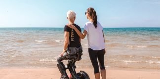 Self-balancing Kim-e Electric Wheelchair