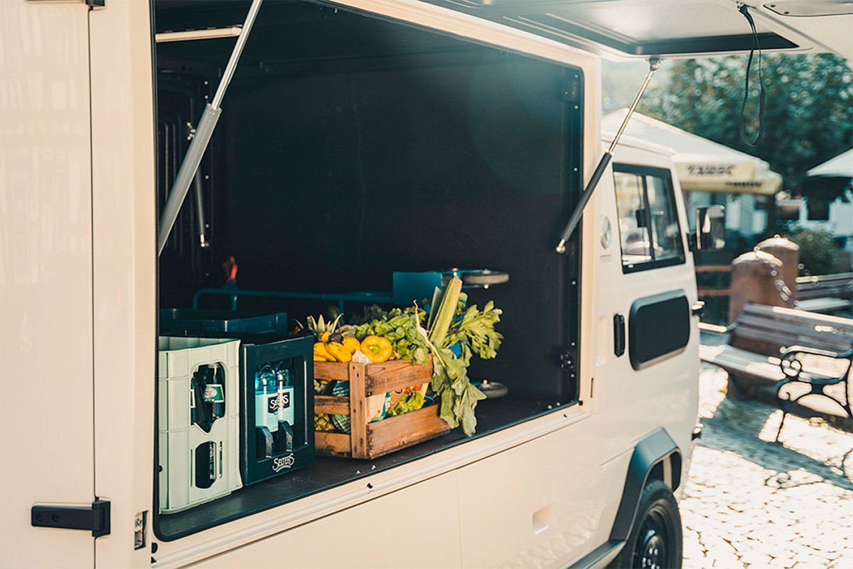ElectricBrands XBus Modular Electric Vehicle Box Loading