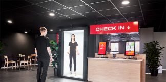 Holoconnects Holobox 3D Holographic Box Hospitality