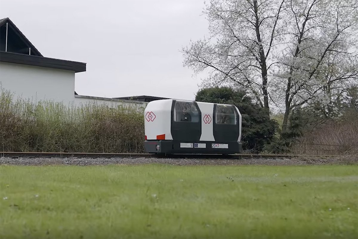 MONOCAB Monorail Countryside