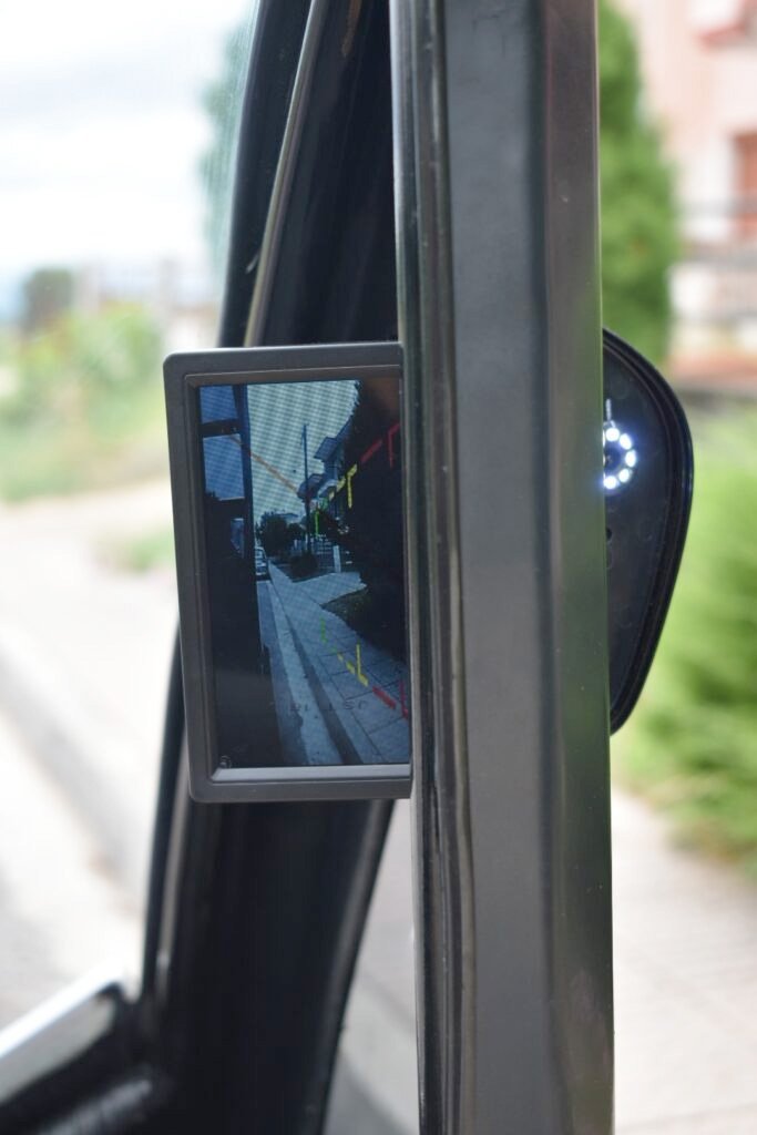 Gloubos Ilos Orion e-Quadricycles Camera