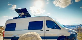 Roboteos Heliotrope Sun-tracking RV Solar Panel