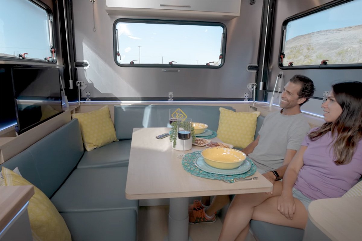 Exodus Capax Pop-up Camper TV