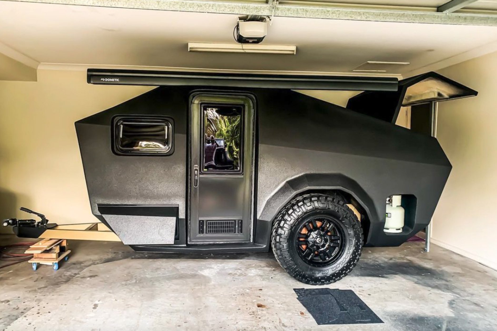 Goliath G-47 Off-road Camper Hammerhead