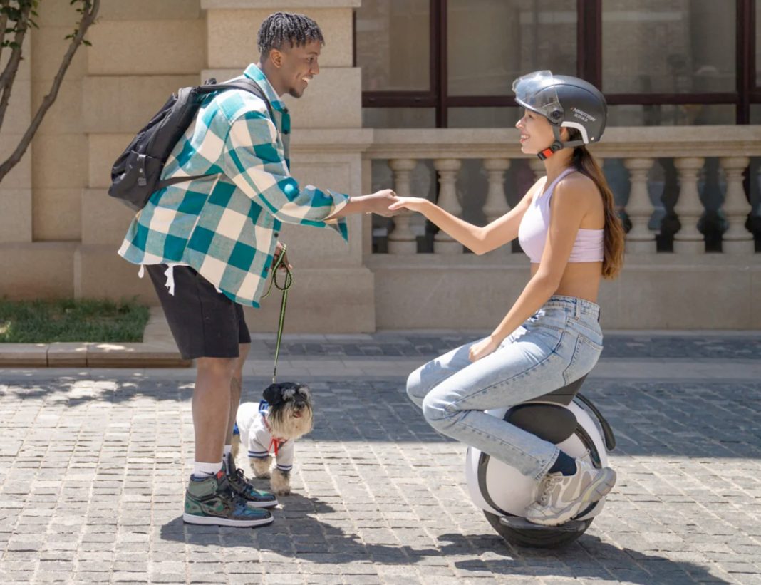 User-friendly INMOTION E20 electric unicycle redefines micromobility