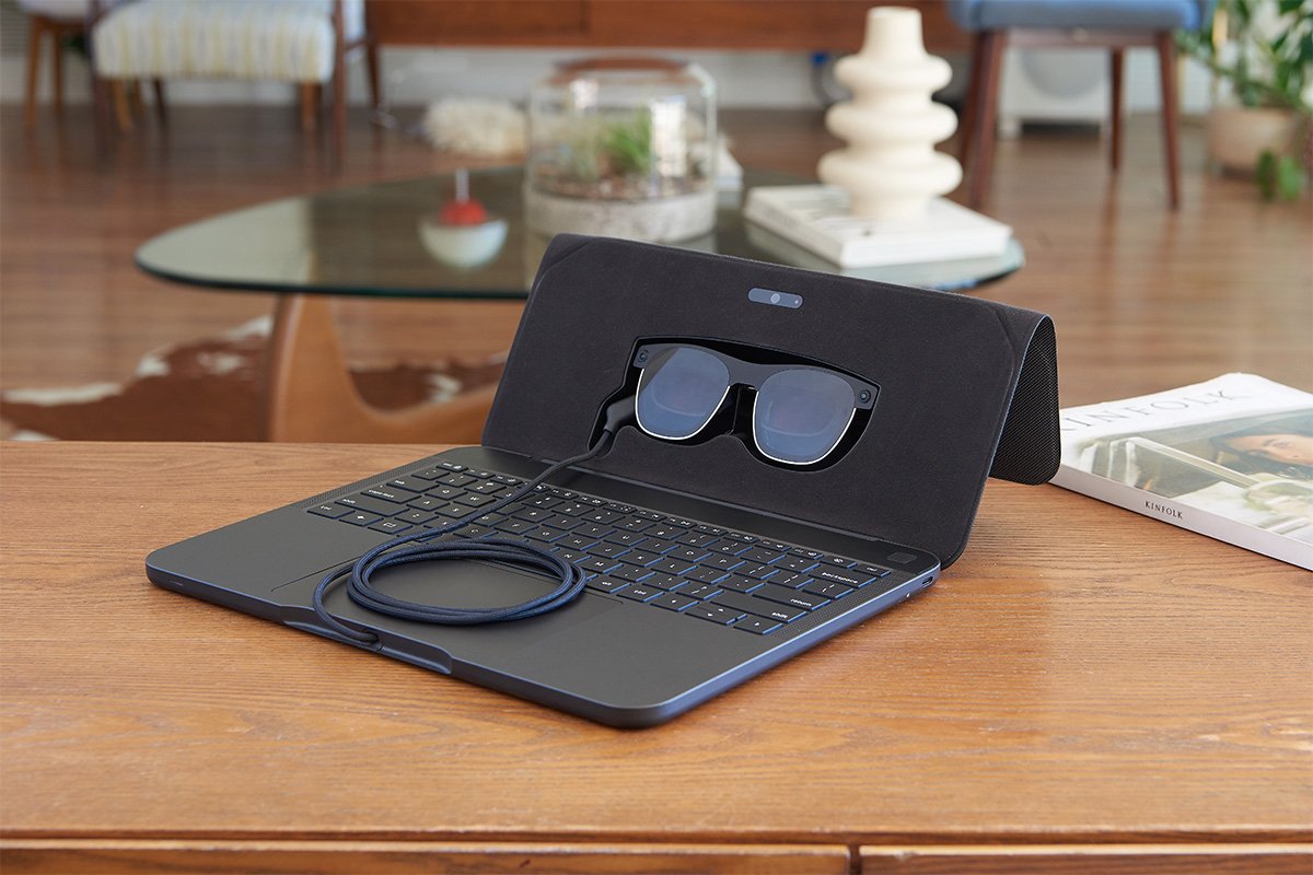 Sightful Spacetop G1 AR Laptop and Glasses