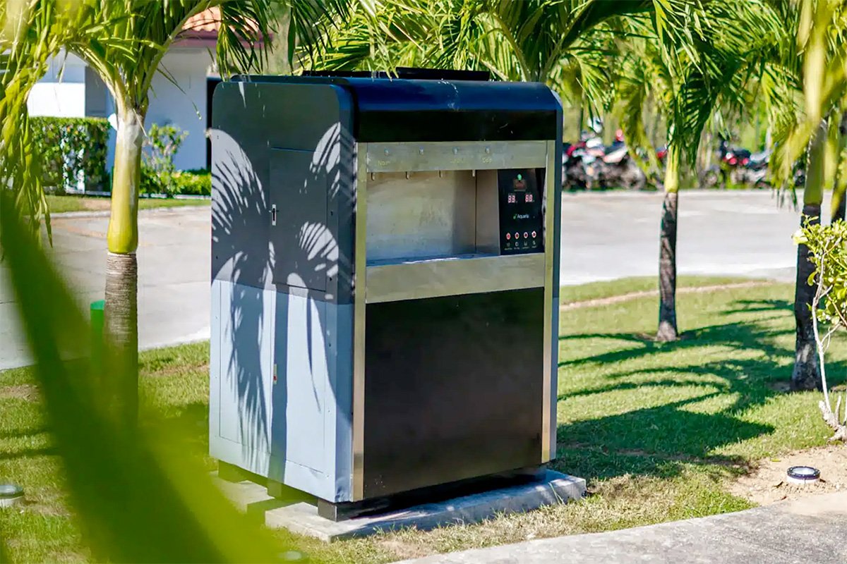 Aquaria Solar-powered AWG Hydrostation