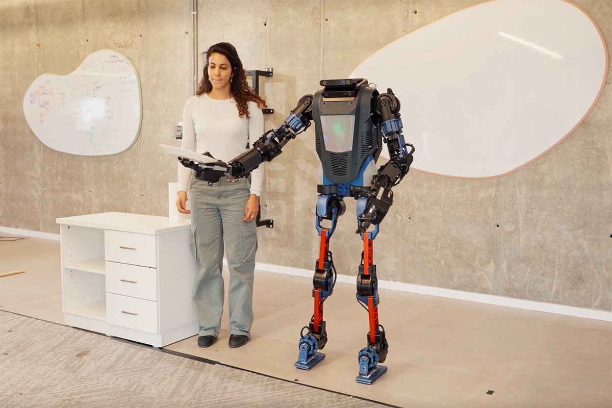 MenteeBot Bi-Pedal Robot Shopping Companion Production