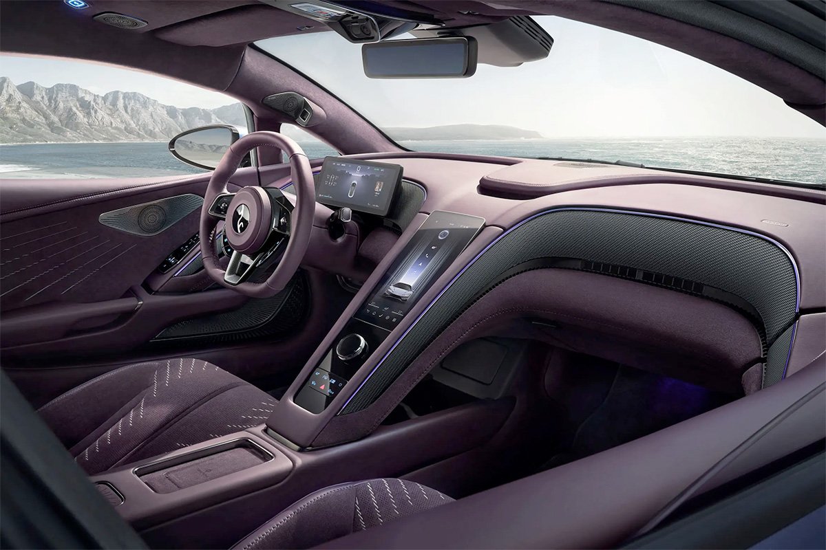 BYD-YangWang-U9-Hypercar-Interior