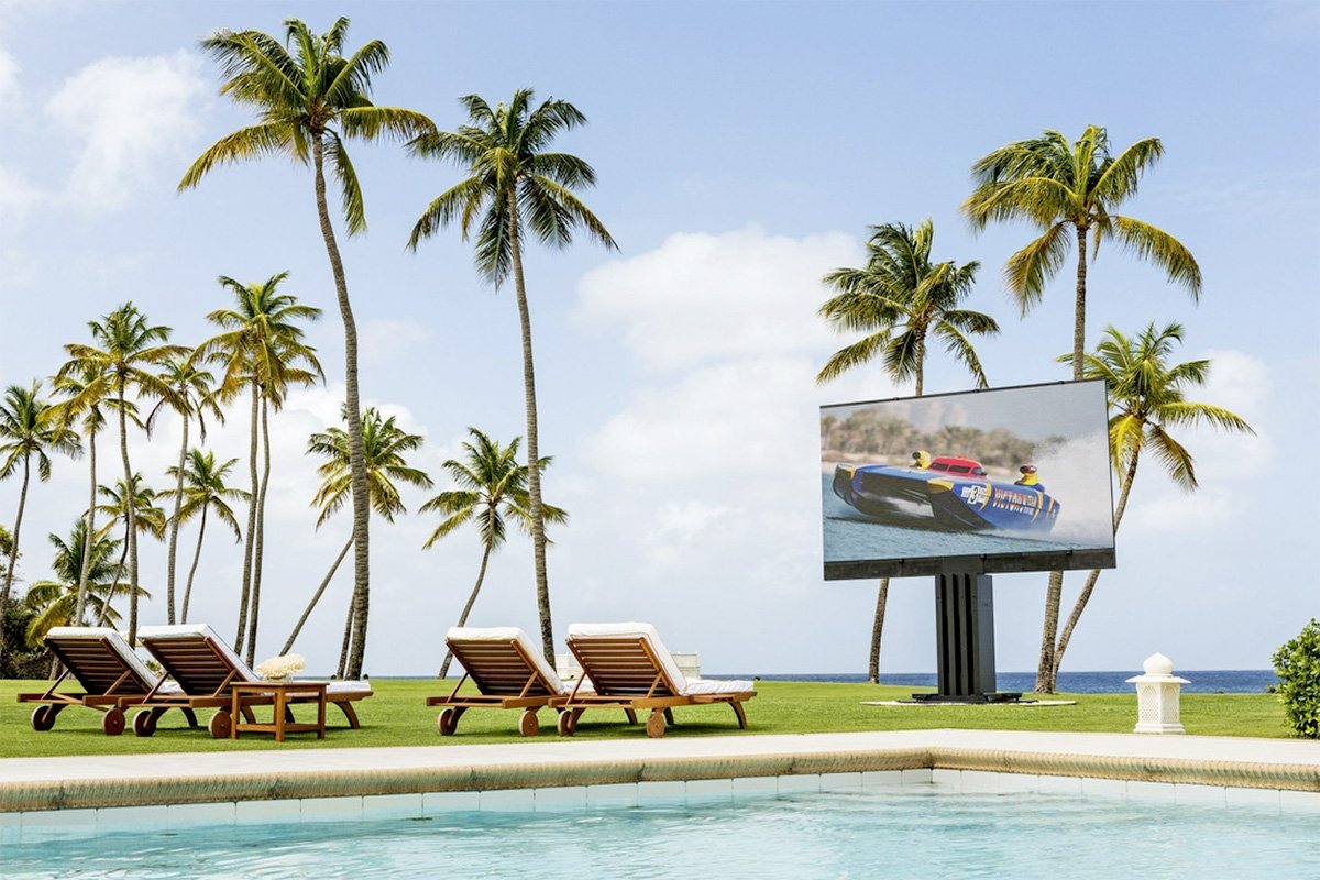C-SEED-Vertical-201-Outdoor-TV-Ocean-Background