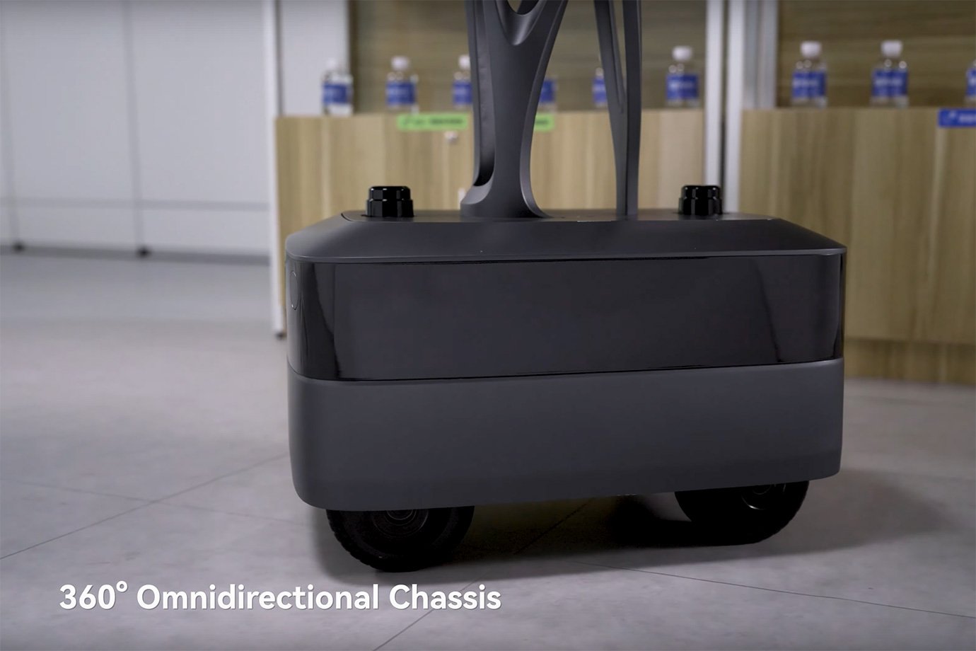 PUDU D7 Semi-Humanoid Robot Omnidirectional Chassis