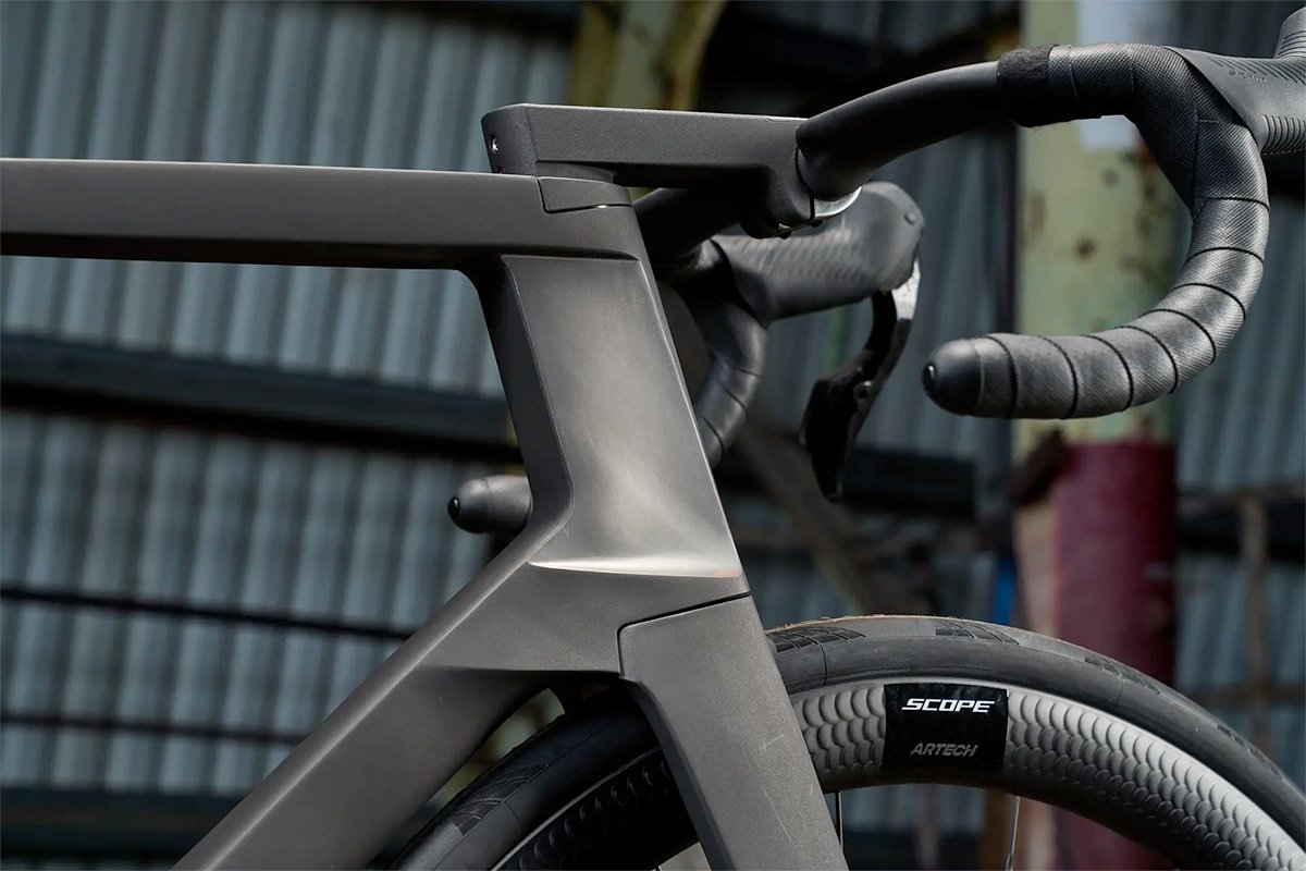 Reactor Aero 3D-printed Titanium Road Bike Head Tube