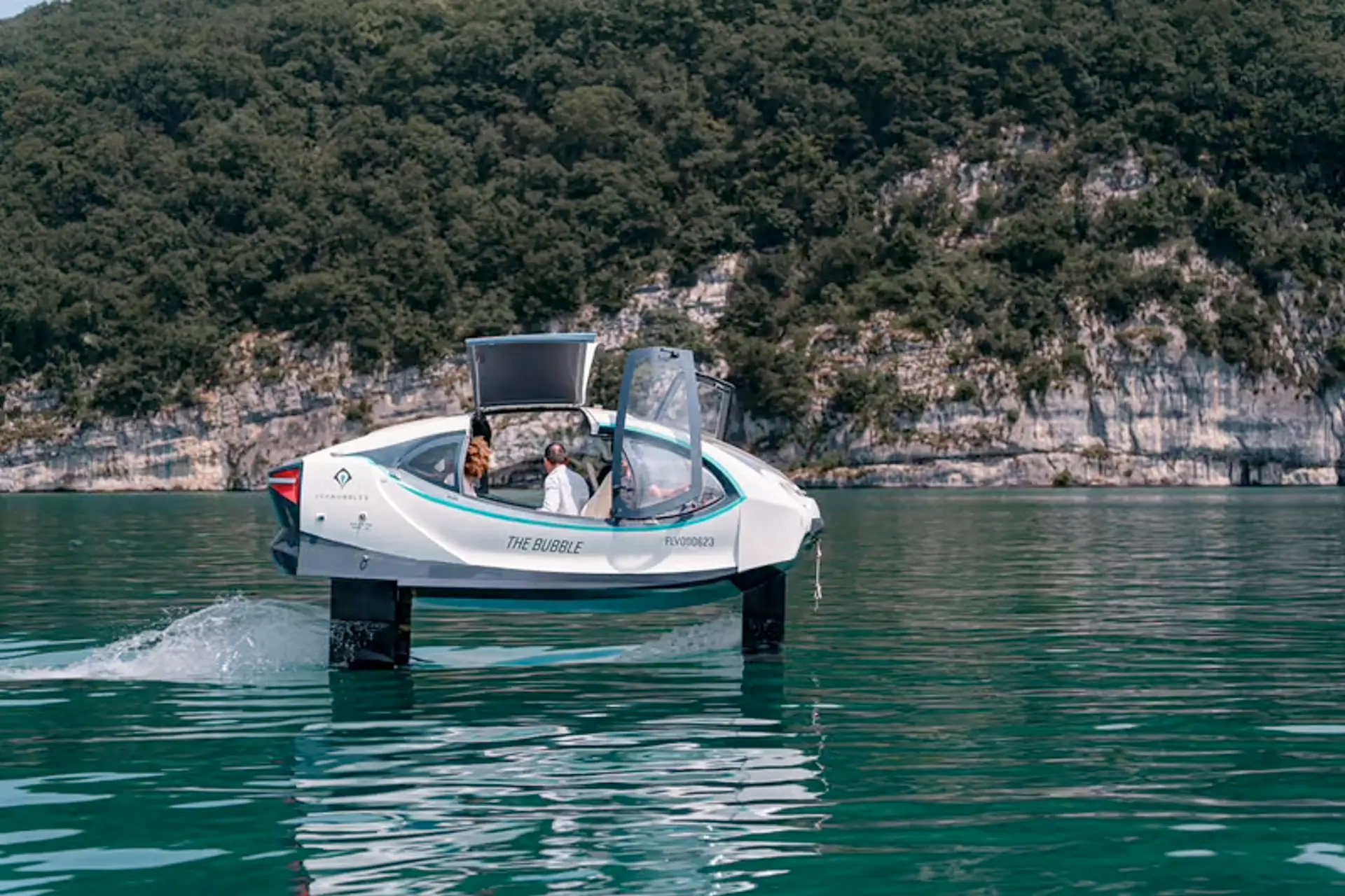 SeaBubbles Five-Seater Bubble e-Hydrofoil Water Taxi