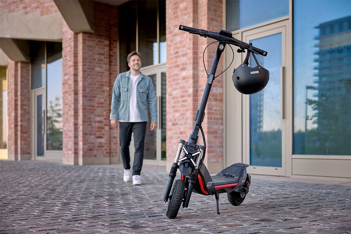 Segway-ZT3-Pro-Electric-Kickscooter-App-Unlock
