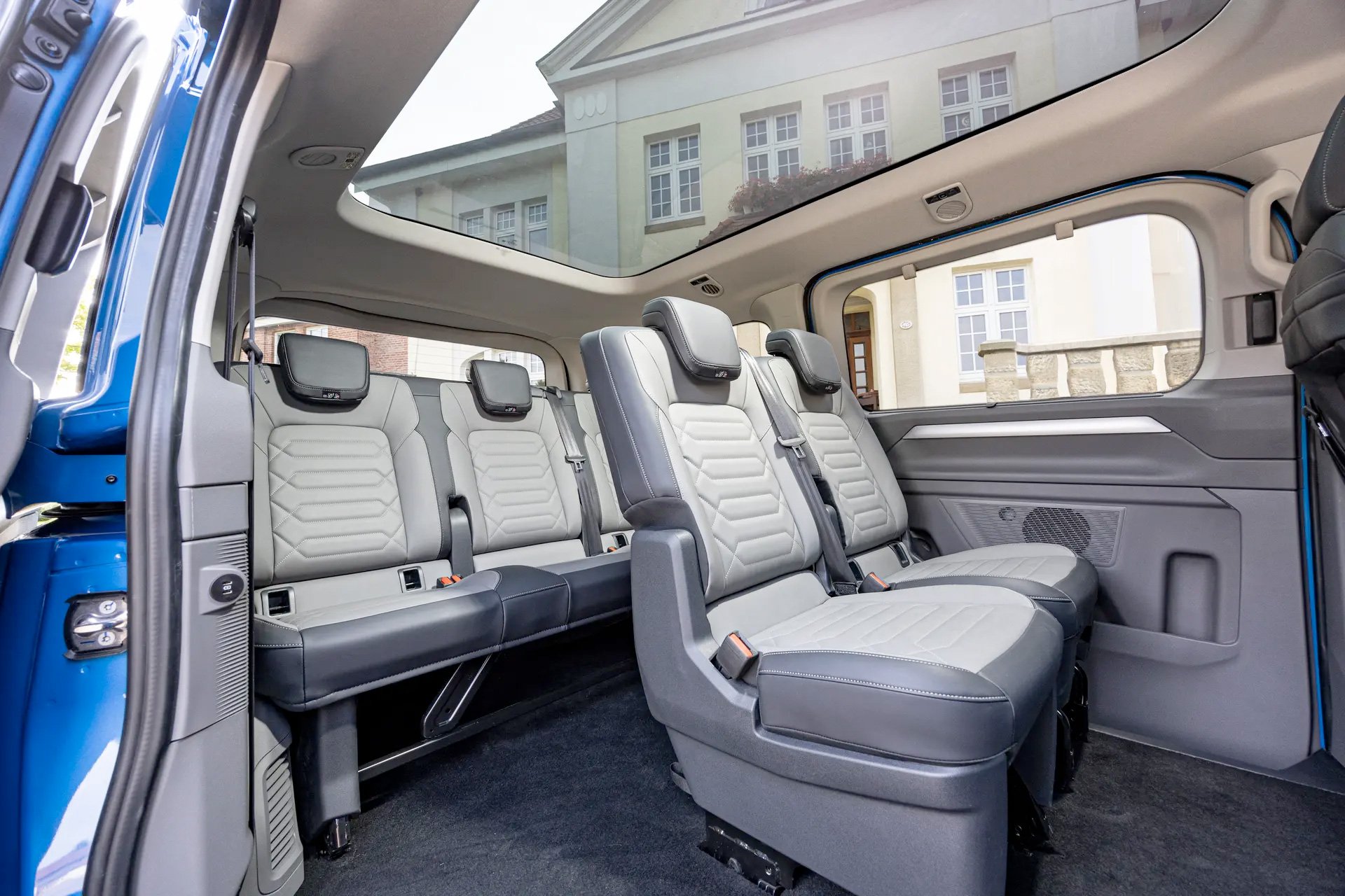 Volkswagen Transporter T7 Caravelle