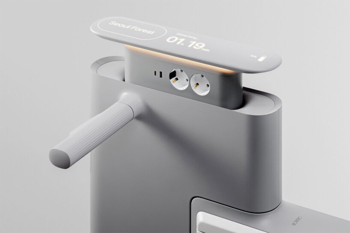 Worknic Portable Desk Picnic-like Workspace Power USB
