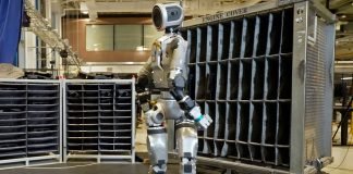 Boston Dynamics Atlas Robot Headspins