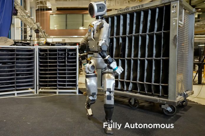 Boston Dynamics Atlas Robot Headspins