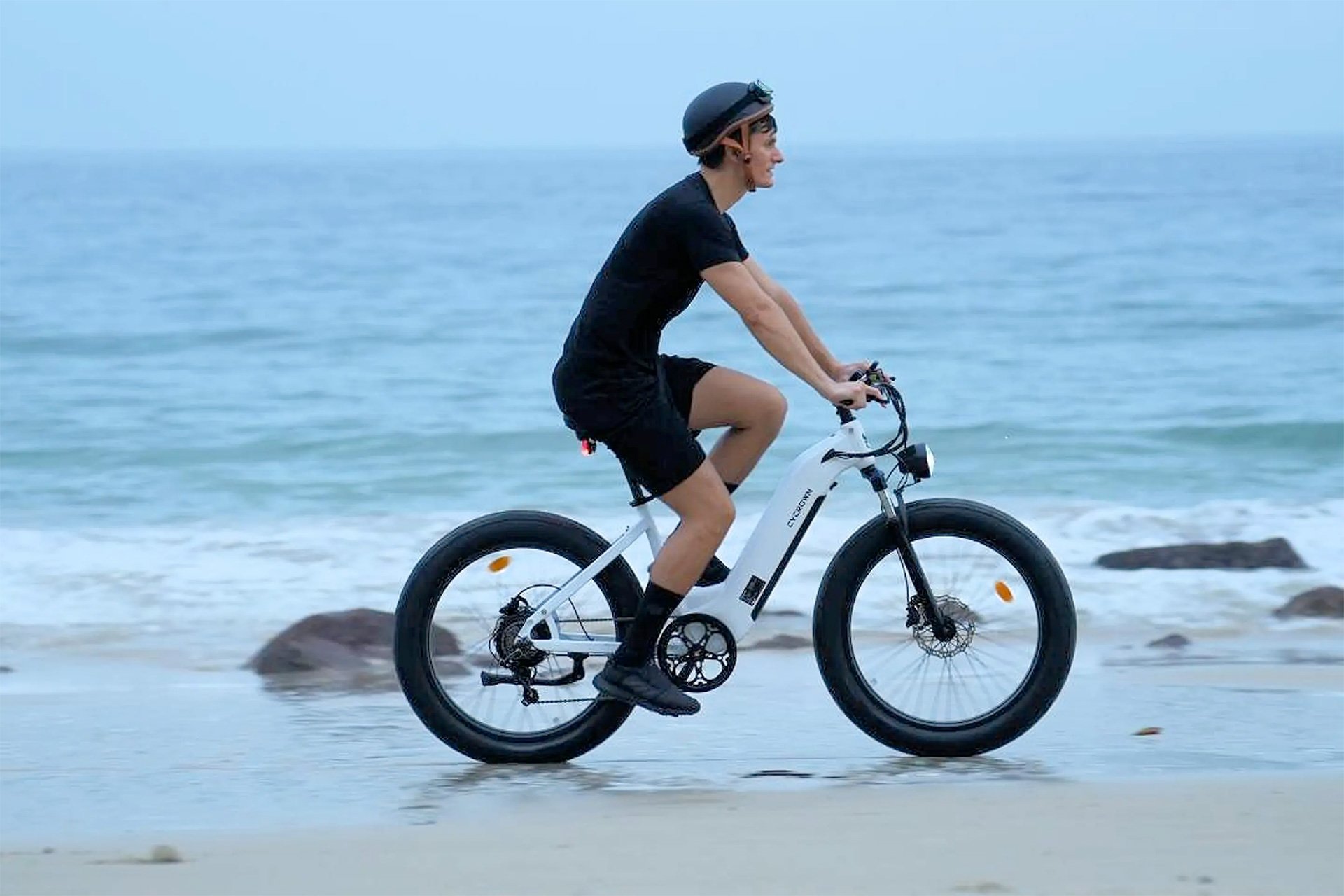 CyCrown CycVerve All-terrain eBike Fat Tires