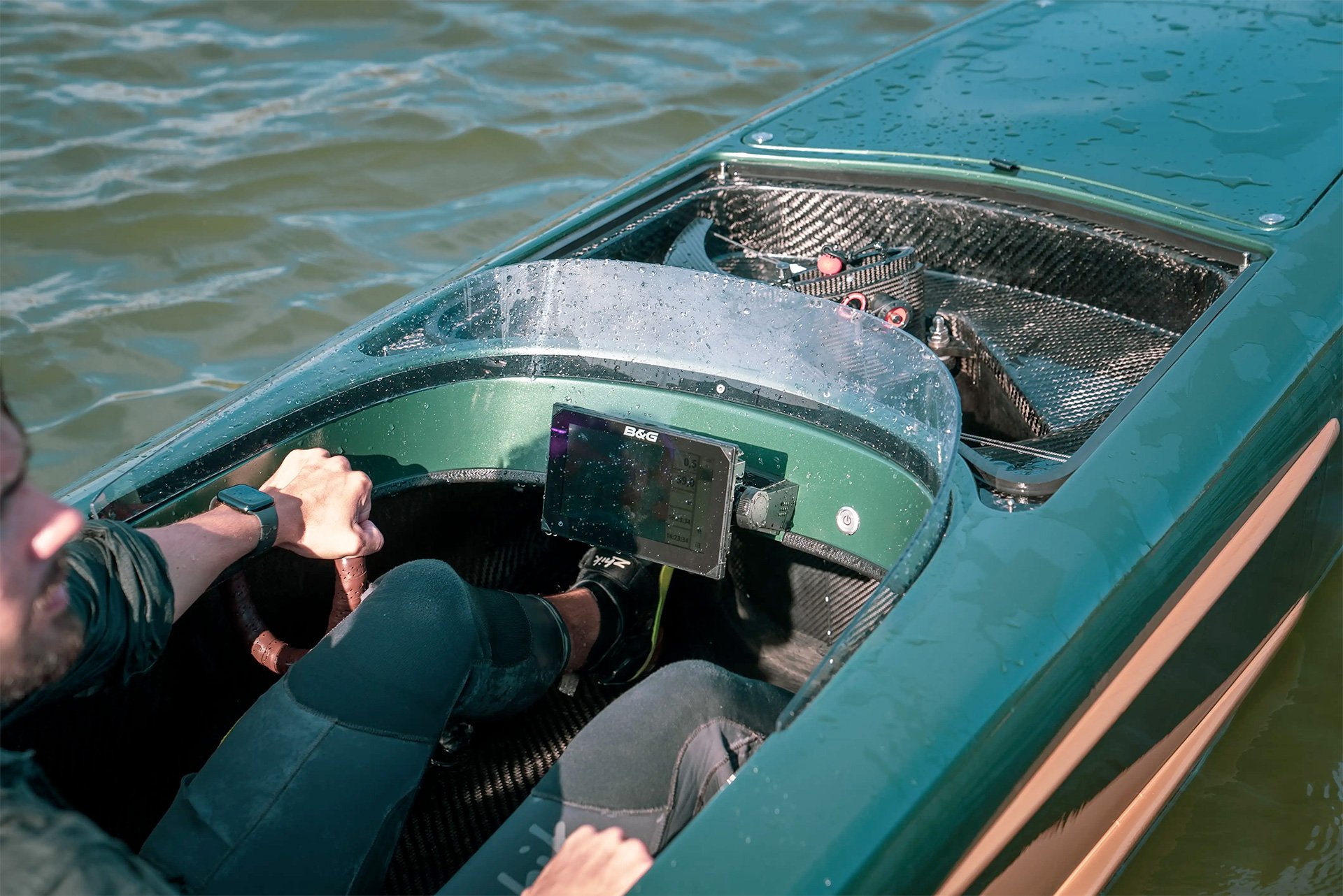 Foil.One Single Passenger Electric Hydrofoil Boat Steering