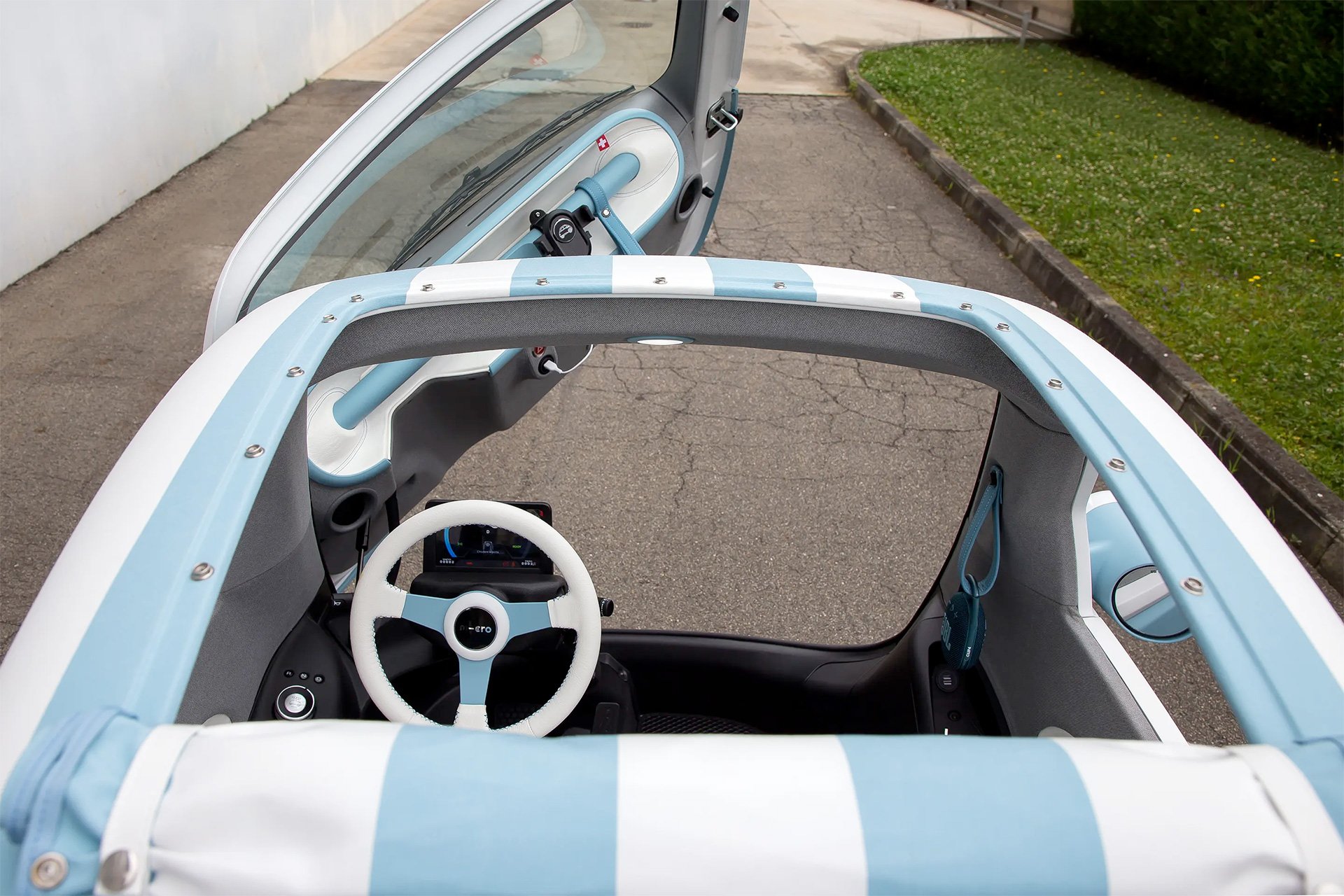 Microlino Spiaggina Electric Micro Car Sunroof Rollback