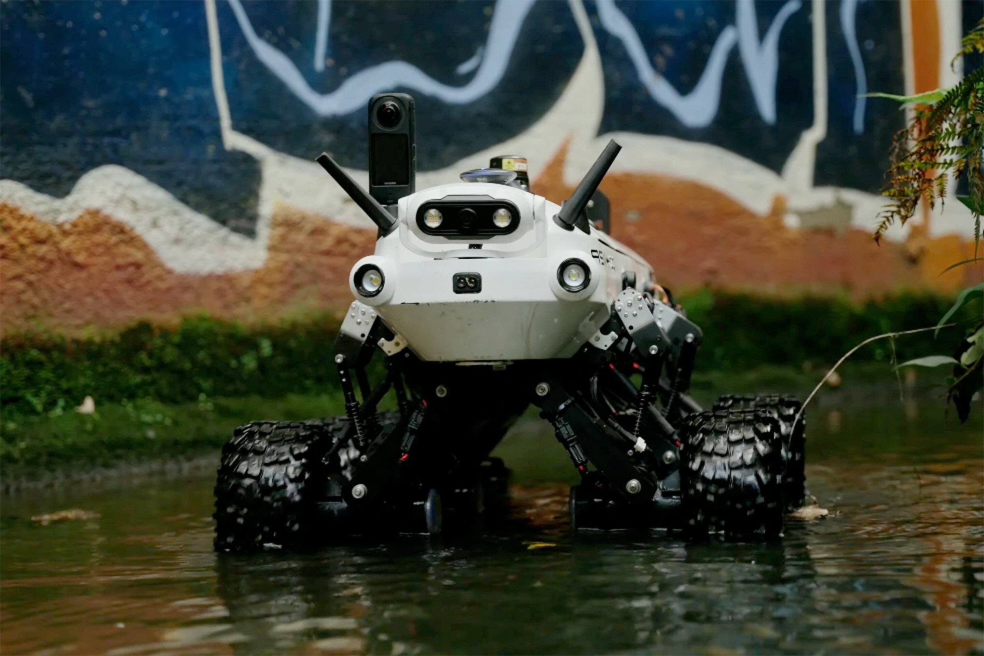 PIPE-i Culvert Inspection Robot Adjustable Suspension