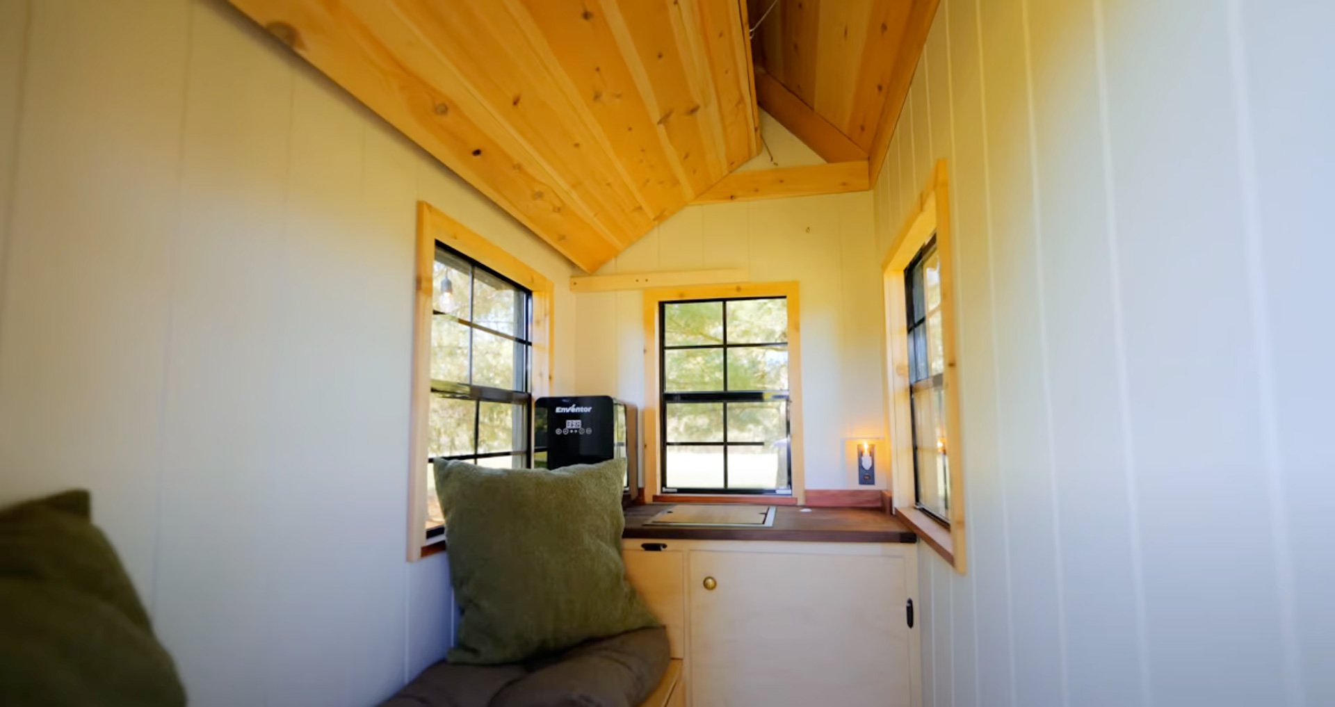 World Smallest Tiny House Levi Kelly Interior