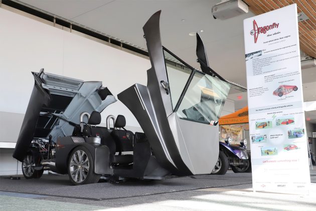 Dragonfly Three-Wheeler Raised Front Canopy
