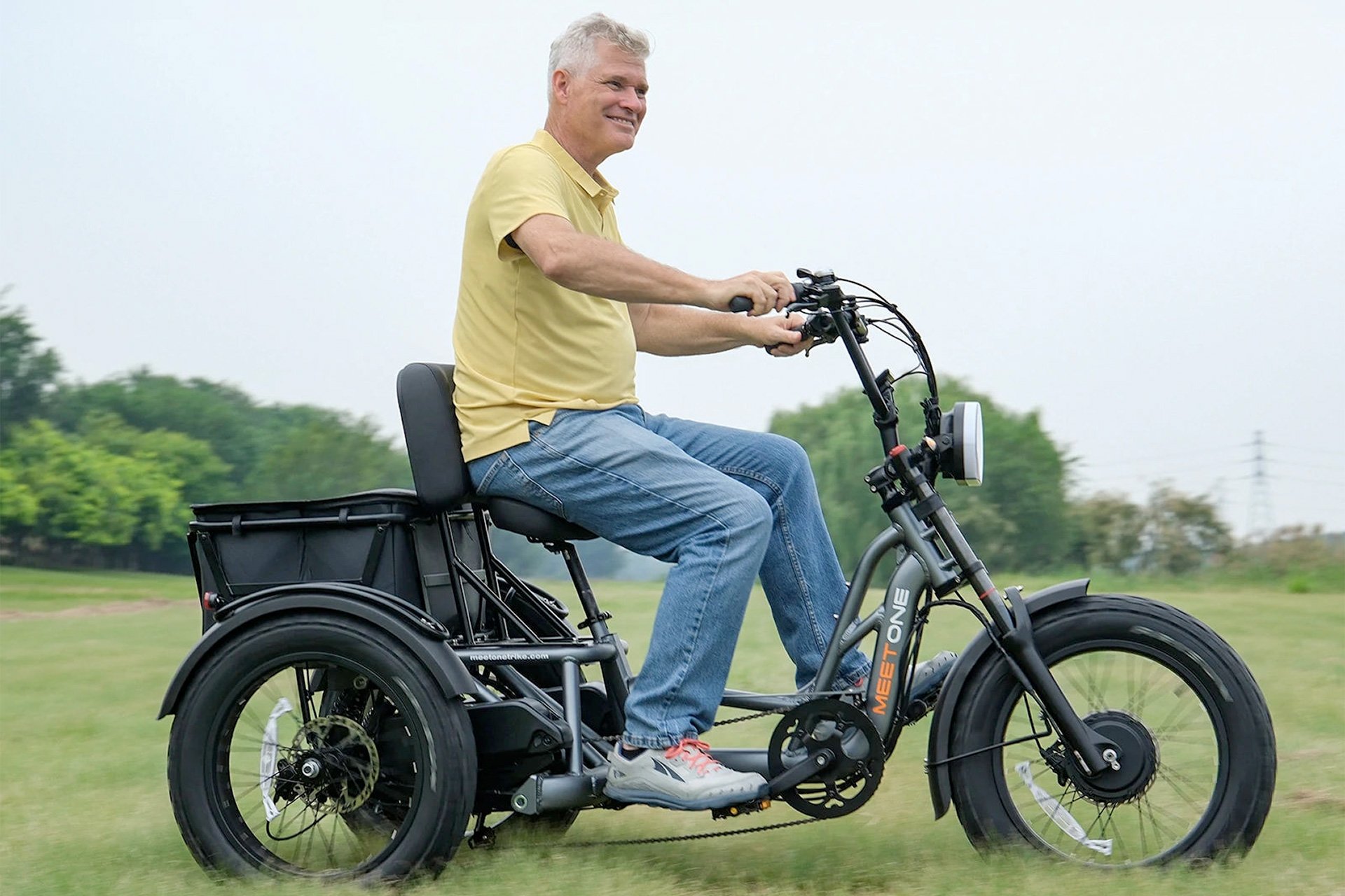 Meet One Tour Dual-Motor Electric Trike Hauling Capacity