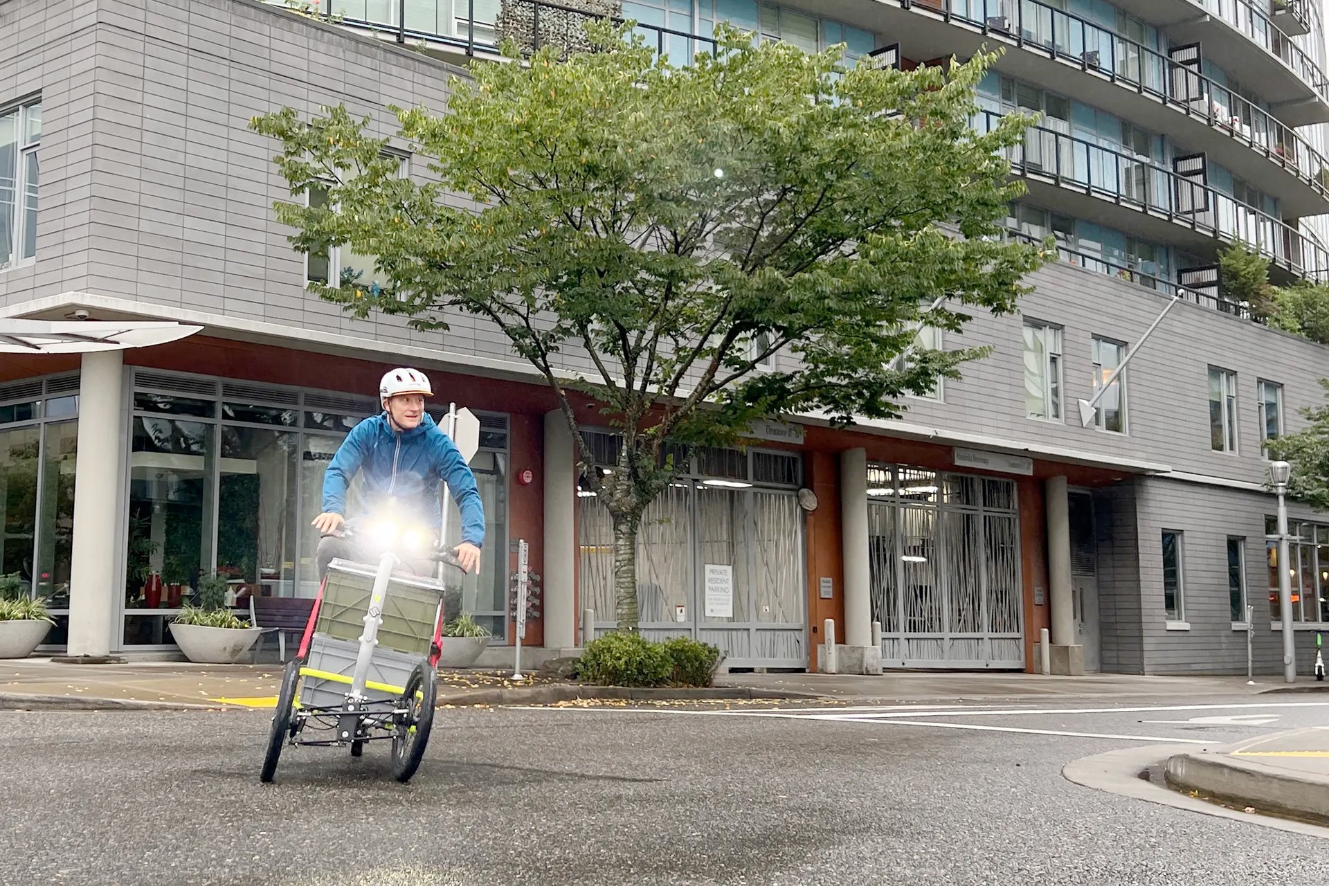 Streek US Double-decker Cargo eTrike Tilting