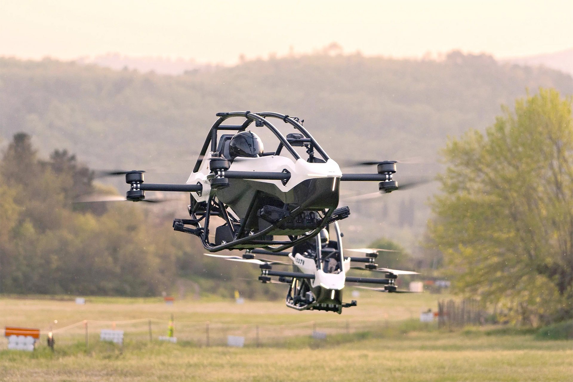 Jetson World-first eVTOL Air Racing Flight Formation
