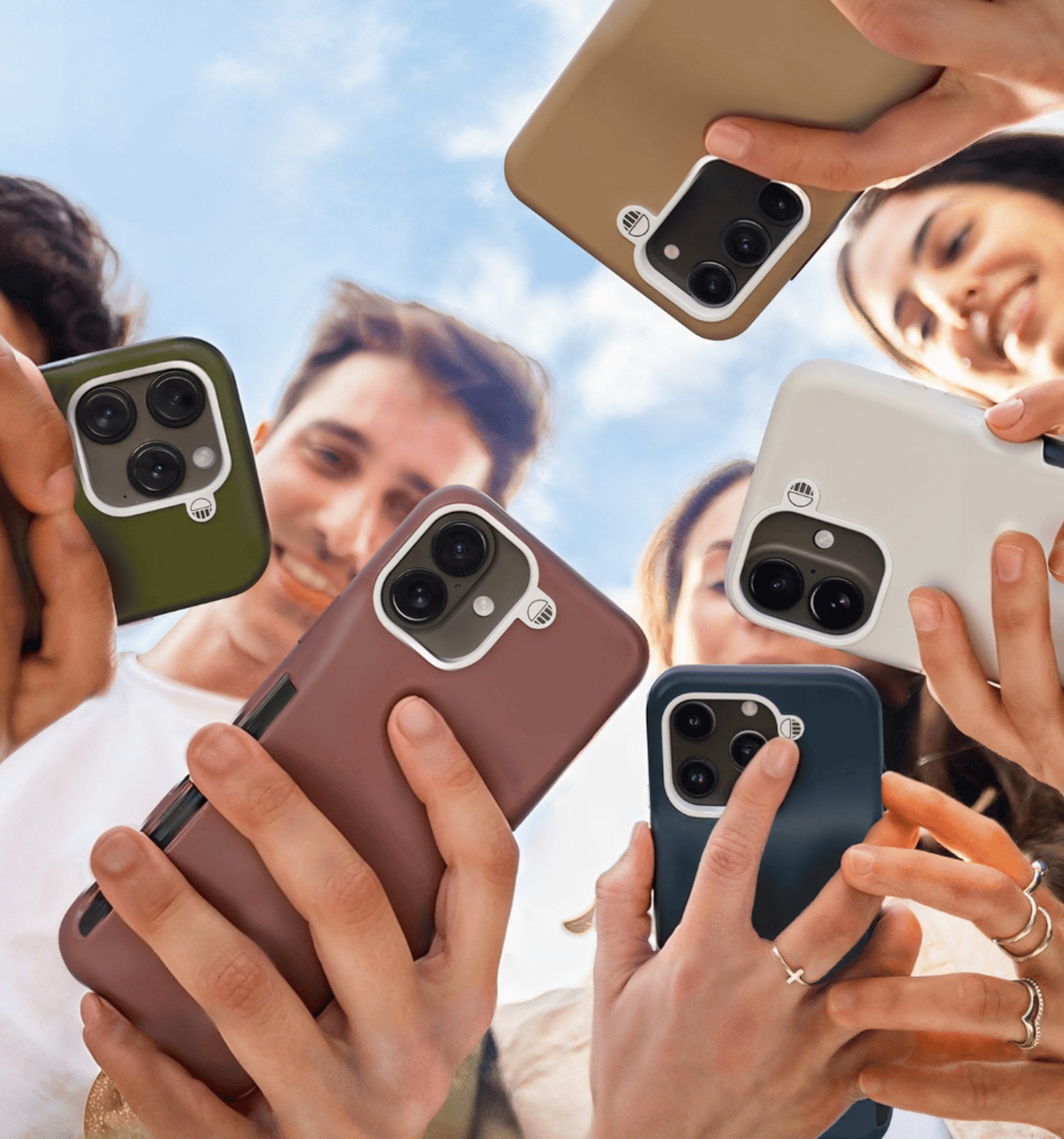 Swippitt Smartphone Battery-Swapping System Colors