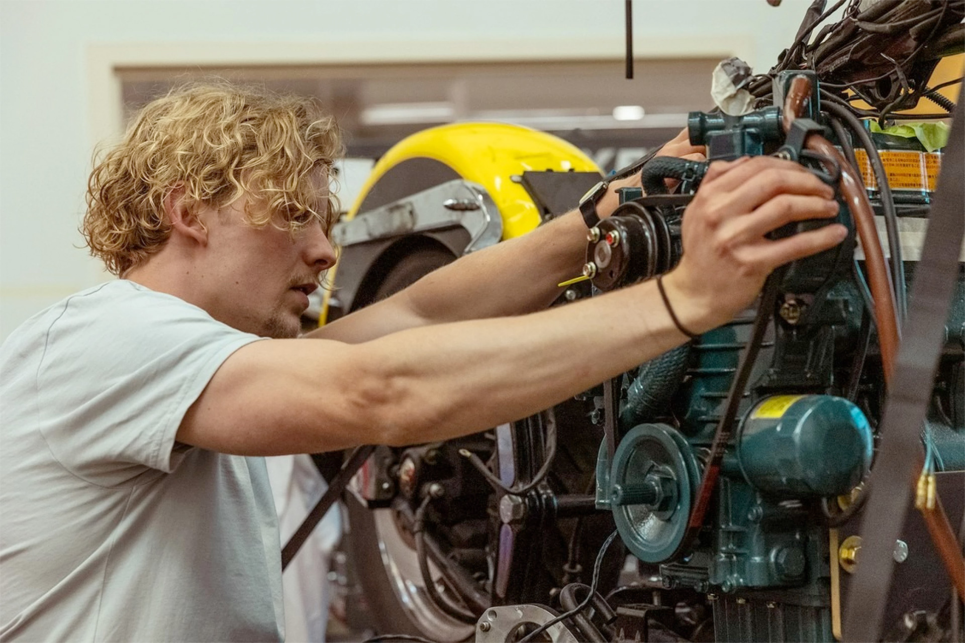 Alex-Jennison-Biodiesel-powered-Harley-Tractor-Engine