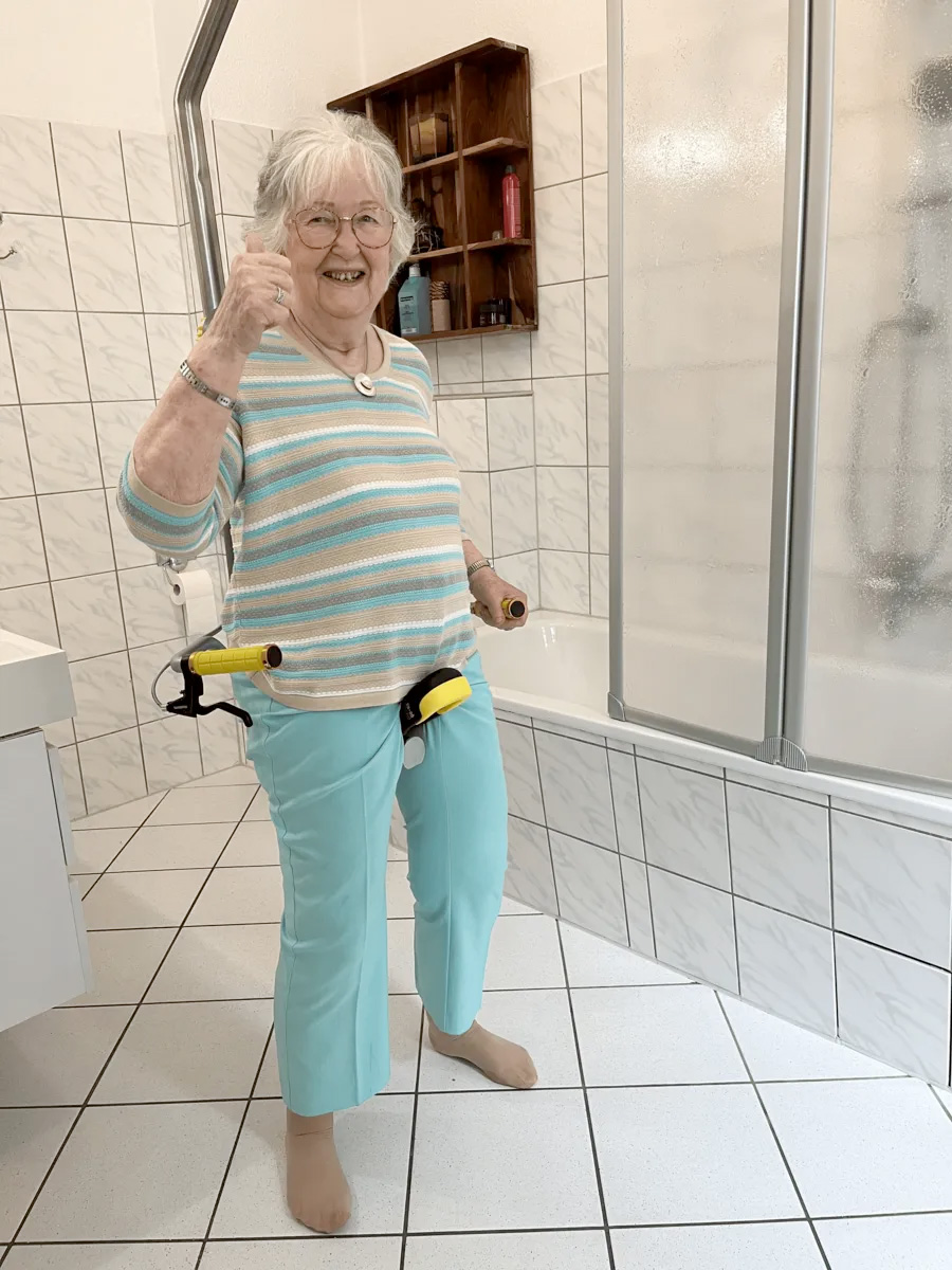 EazyStep Sliding Rail Seat Safe Bathroom