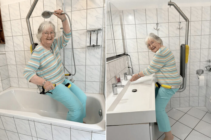 EazyStep Sliding Rail Seat Safe Bathroom