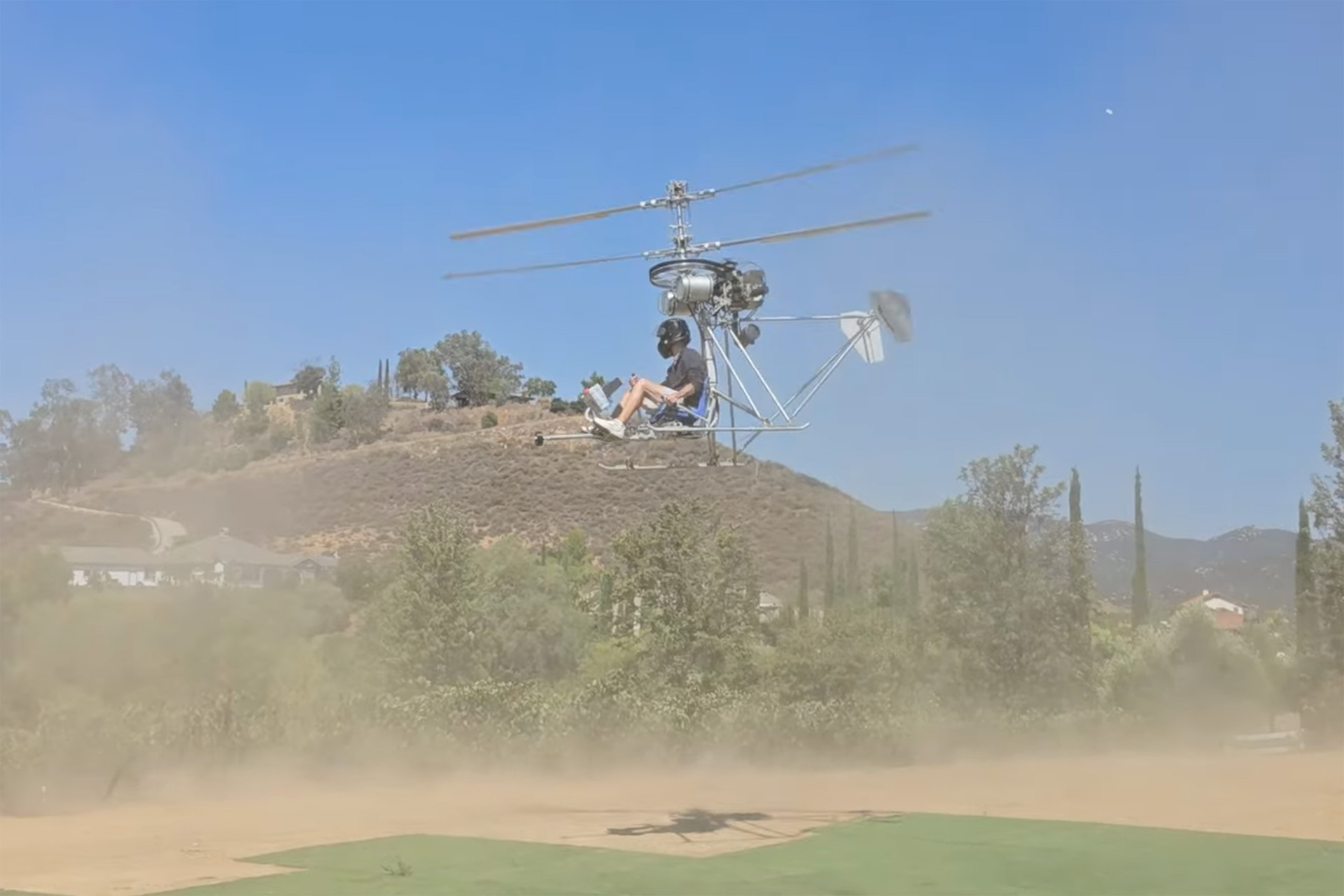 Mirocopter SCH-2A Ultralight Helicopter Flying