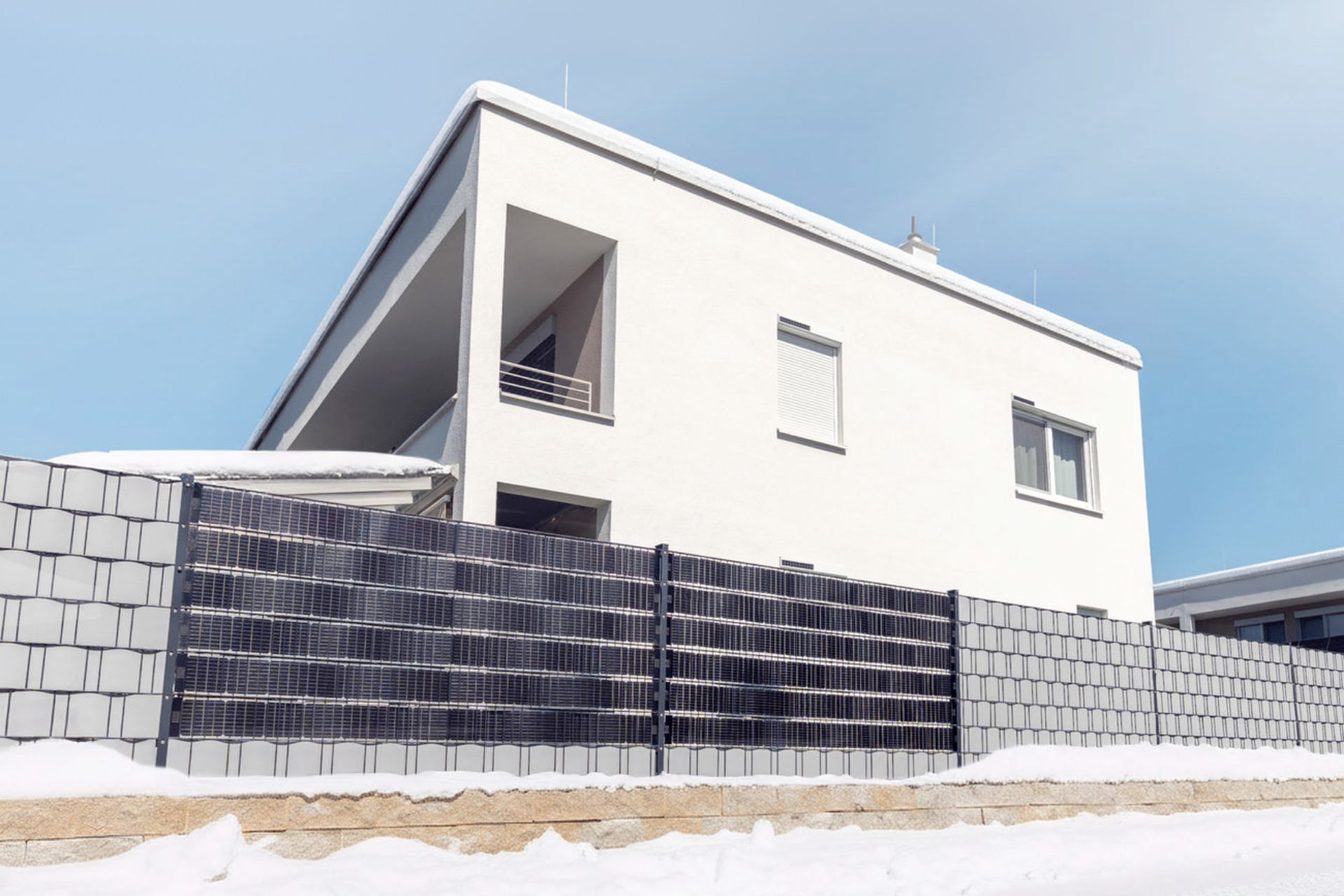 Sunbooster Vertical Bifacial Solar Fence