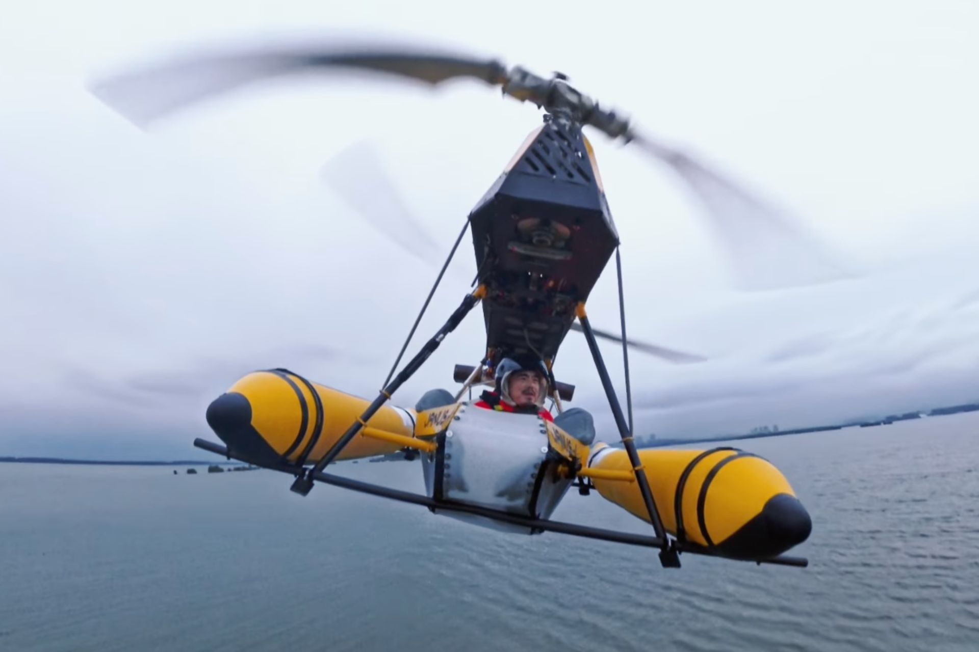 X-Control Janus-I Flying Suitcase Cruise